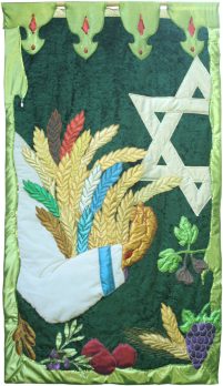 grünes Banner mit geerntetem Korn, Früchten und Davidstern (Rückseite)